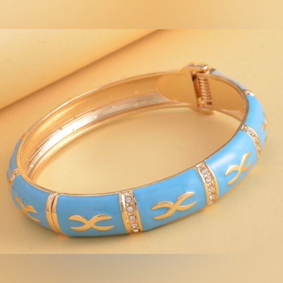 Turquoise Blue Enameled Bangle Bracelet in Goldtone - Picture 1 of 5